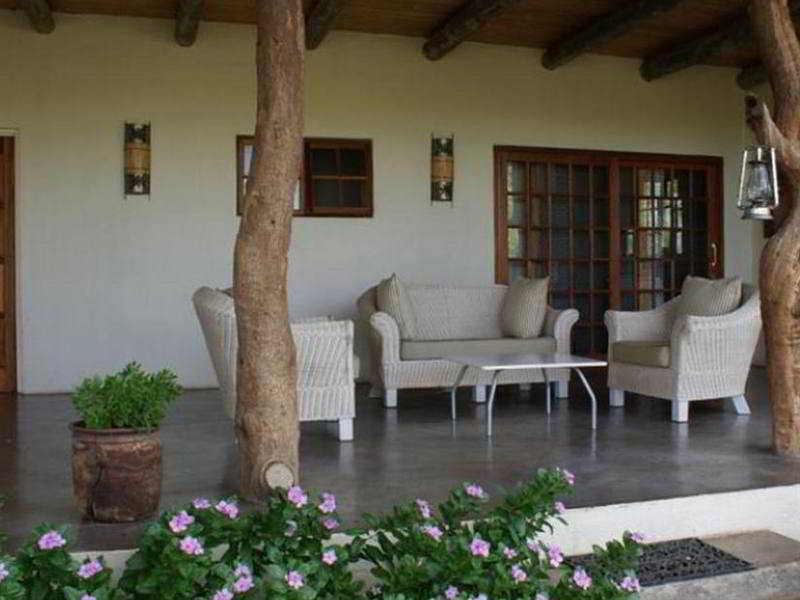 Mbizi Bush Lodge Пхалаборва Экстерьер фото